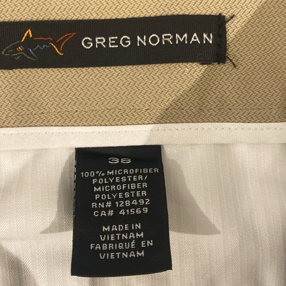 Greg Norman shorts. Excellent condition. Size 38 - Picture 2 of 3